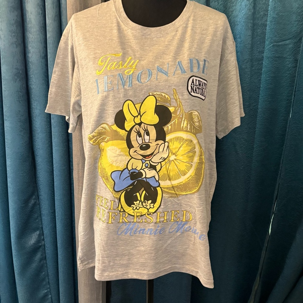 Disney Minnie Mouse Lemonade tee shirt
New sz Lg